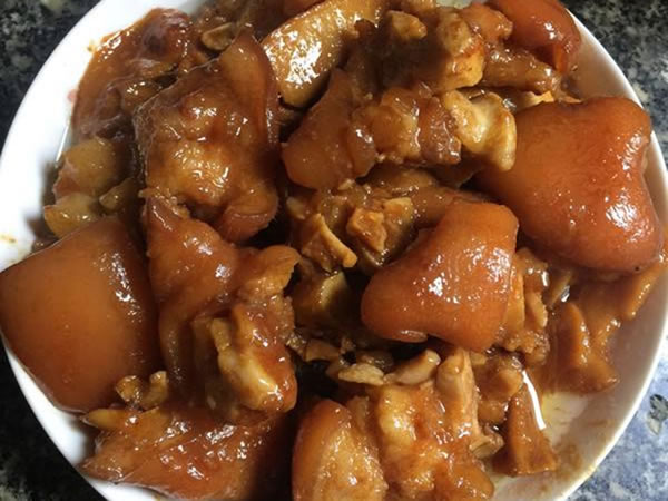 4.焖猪脚.jpg