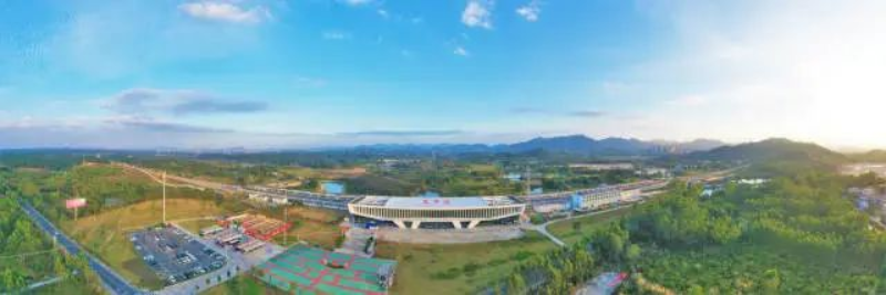 恩平交通便利,与大湾区核心城市形成1.5小时经济生活圈,互联互通紧密。杨兴乐 摄 图片