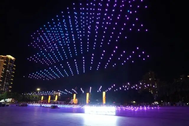 1200架无人机凌空起飞。 图片