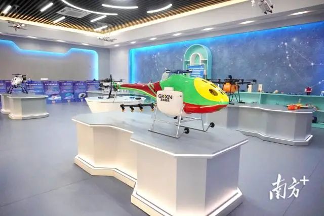 冯如小学是全国航空特色学校。 图片