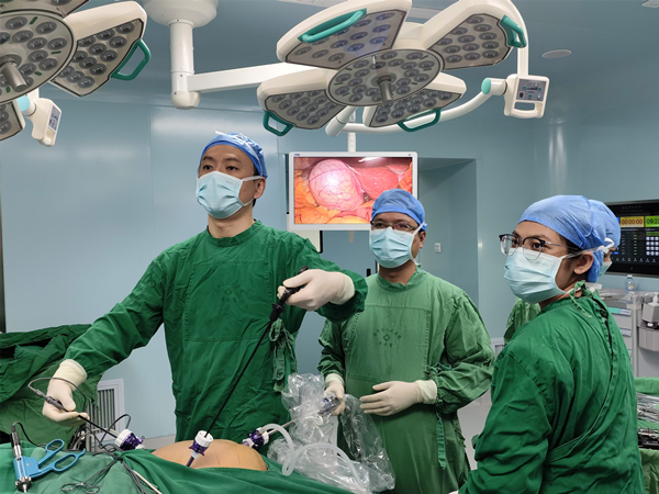 5.专家开展手术带教。_副本.jpg