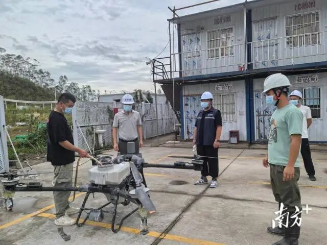 无人机上阵！恩平建筑工地防蚊灭蚊有“高”招