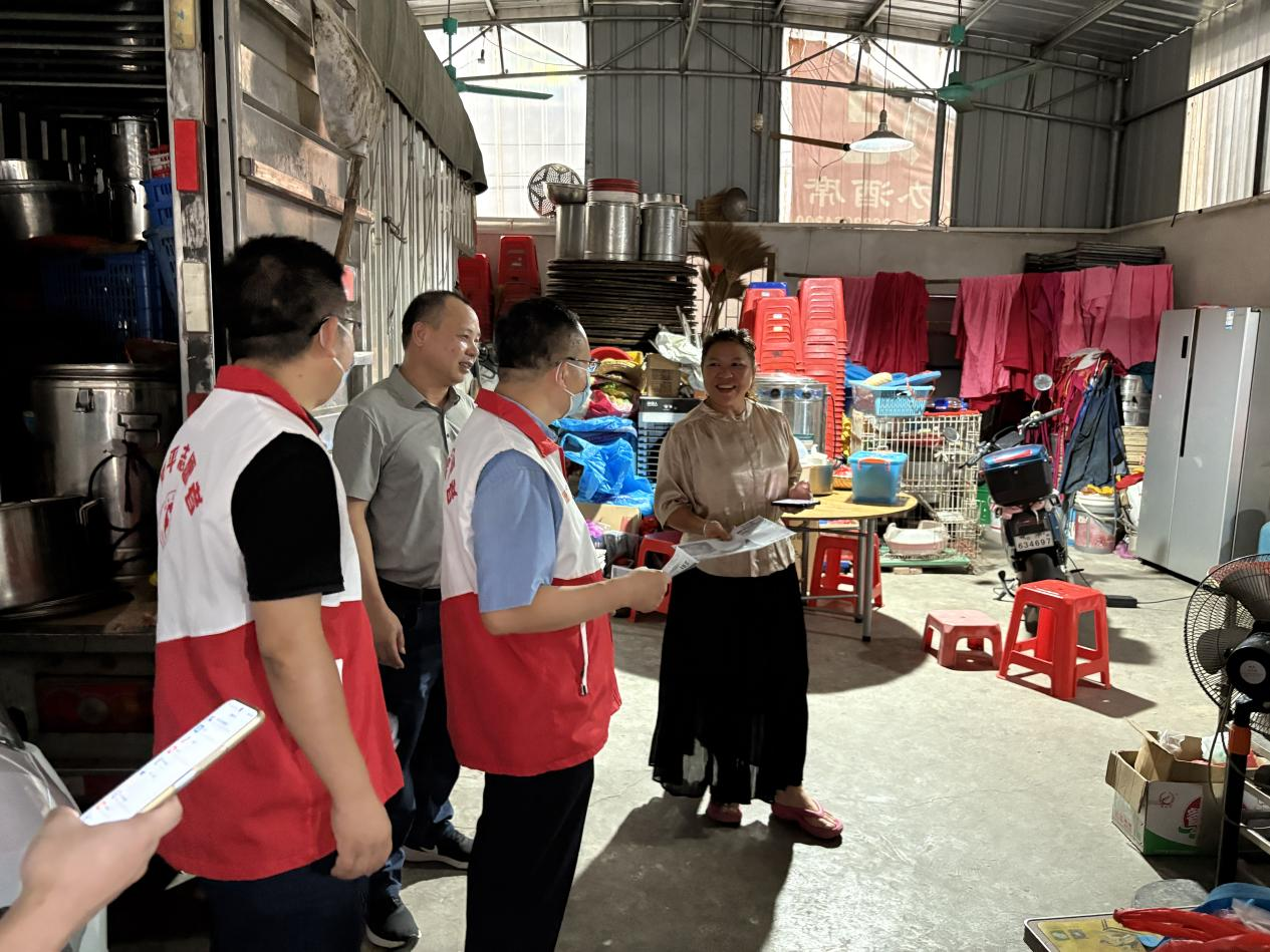 全员攻坚筑防线——快猫
统计局全力投入基孔肯雅热疫情防控工作