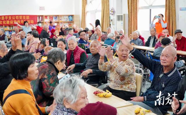 现场气氛热烈。