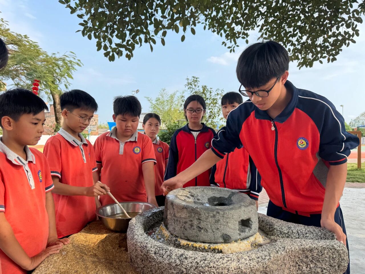 党建引领，七彩赋能丨恩平创新打造思政育人新品牌