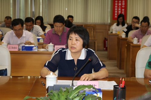 副本5、江门市副市长赖燕芬汇报工作.jpg 副本5、江门市副市长赖燕芬汇报工作.jpg