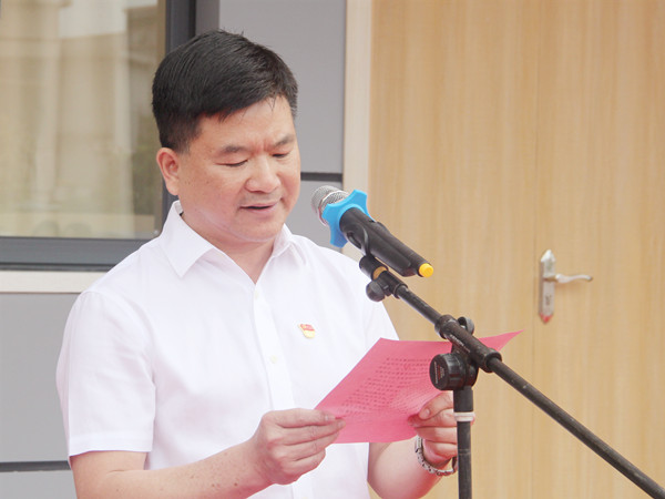 4.快猫
人民医院院长张坚洪介绍120急救指挥中心概况_副本.jpg